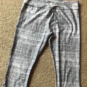 UA Capri legging